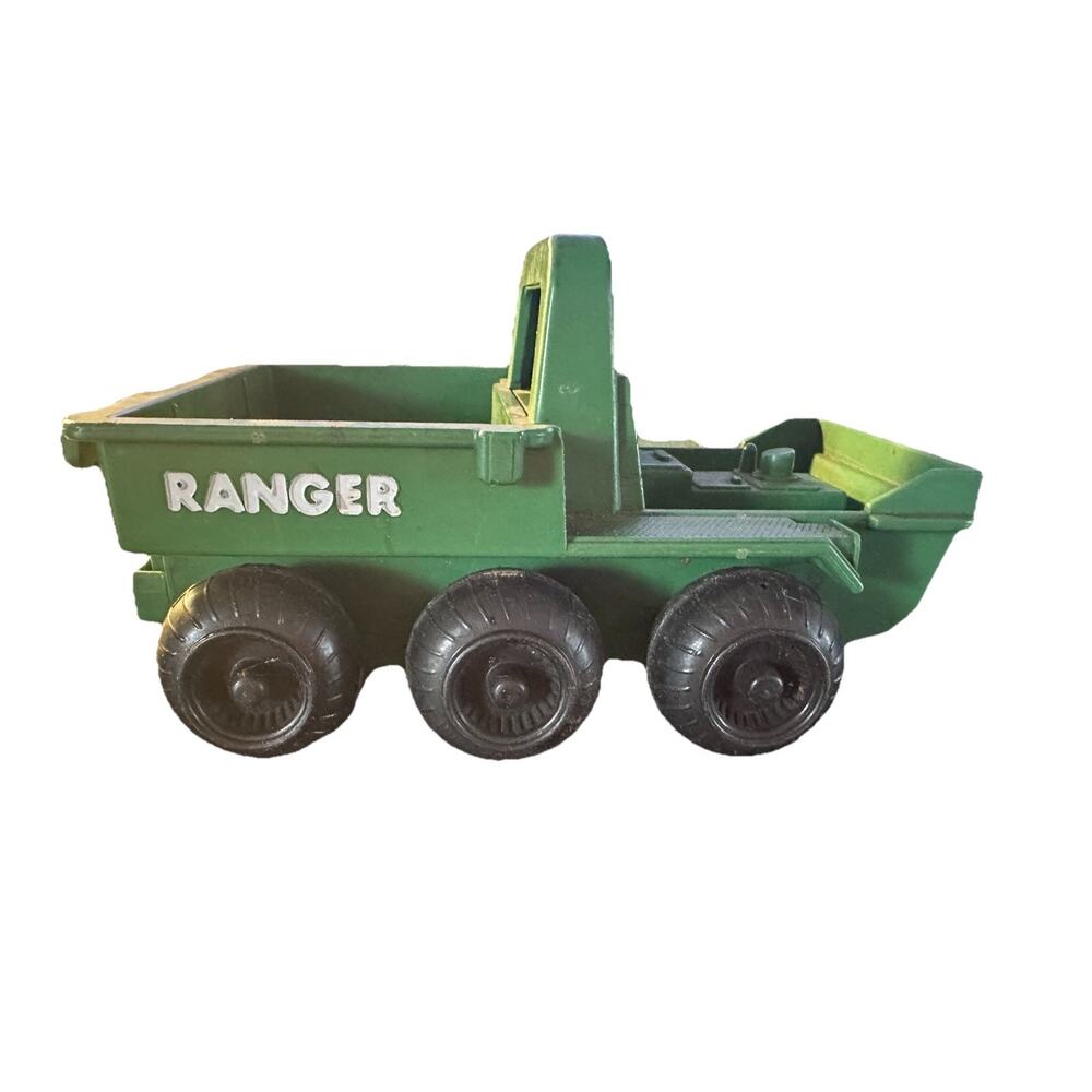 1976 Vintage Fisher-Price Adventure People Ranger Vehicle Green